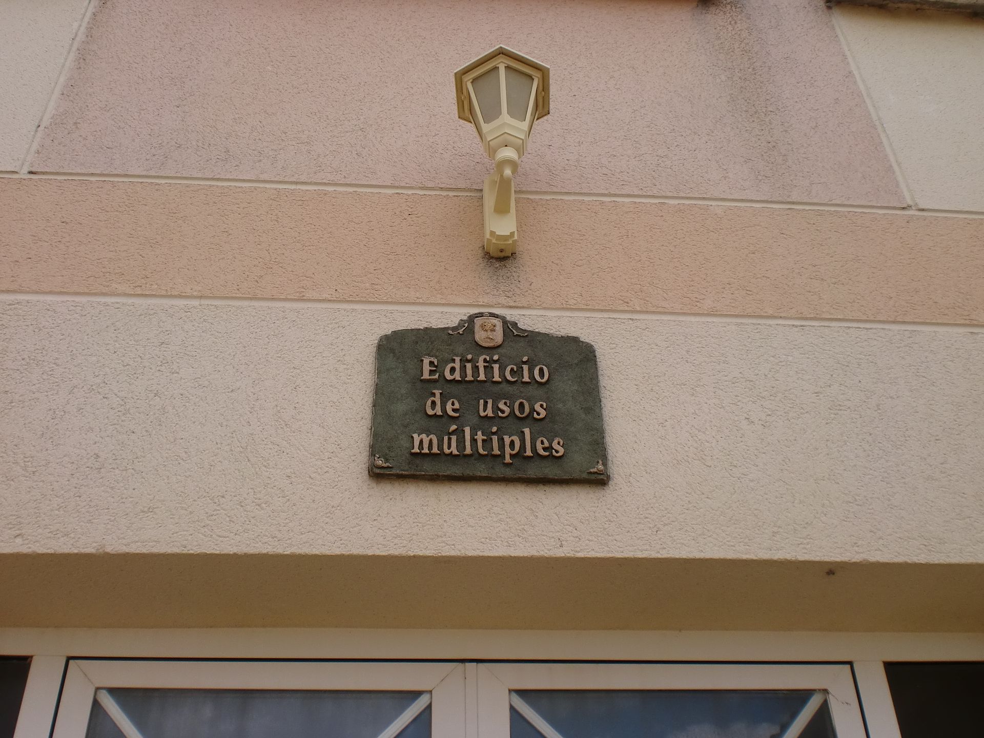 Edificio de usos múltiples
