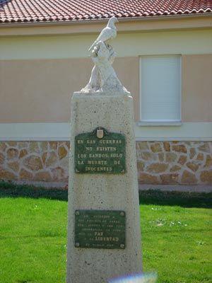 Monumento a los desaparecidos en la Guerra Civil